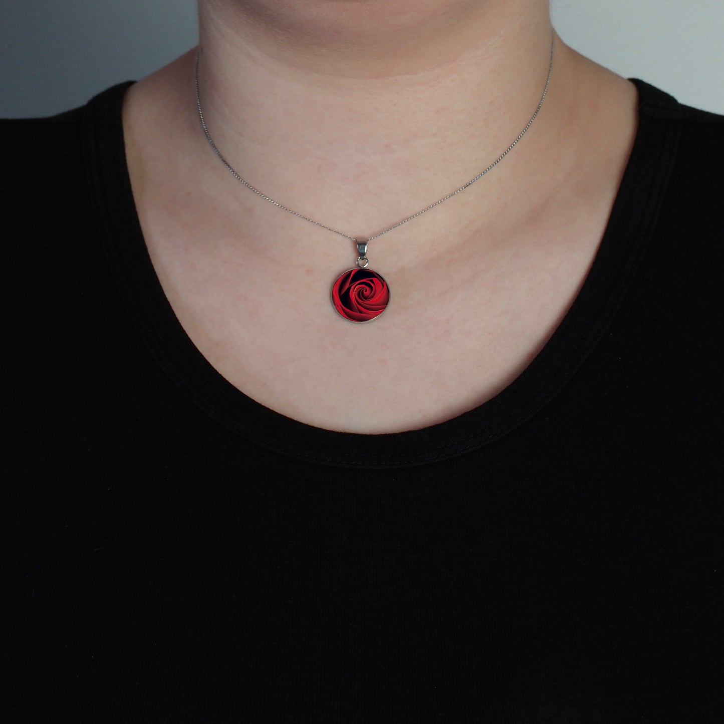 Red Rose Necklace 18mm