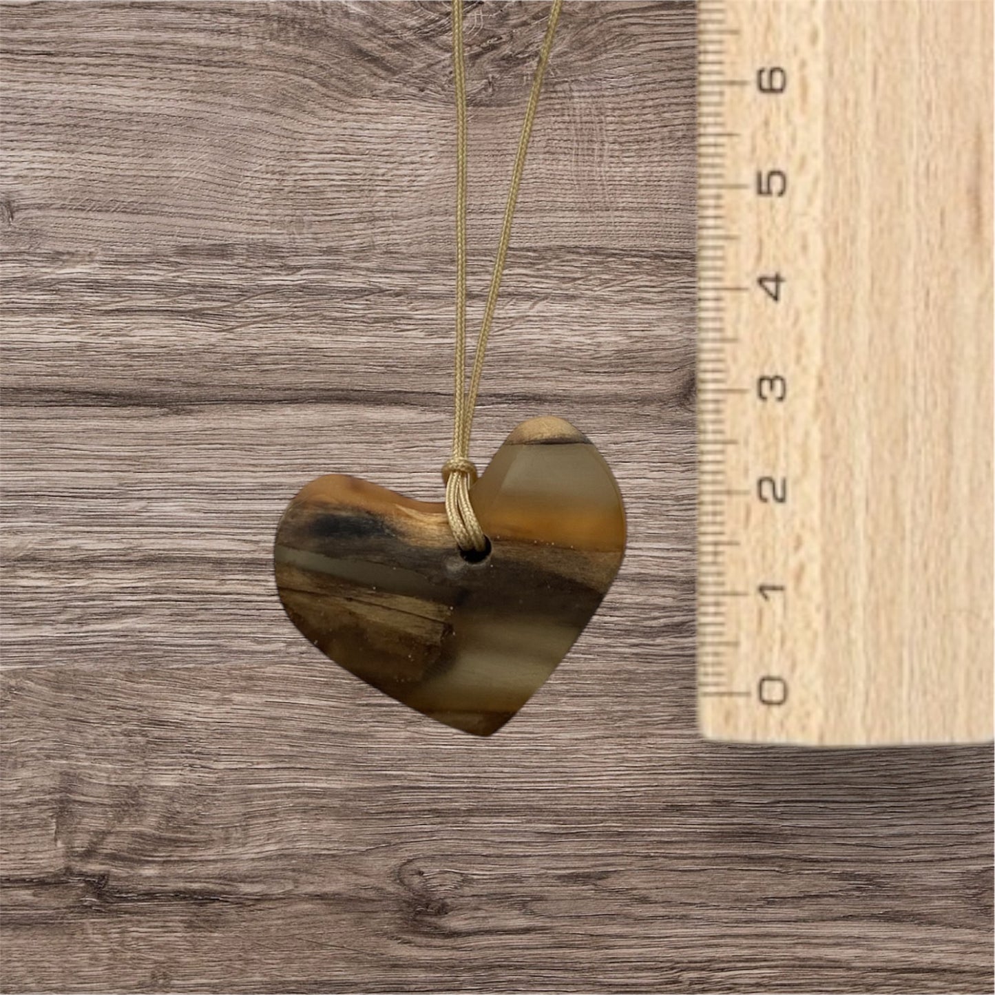 Necklace Heart / Clear Resin with Wood / rbc70