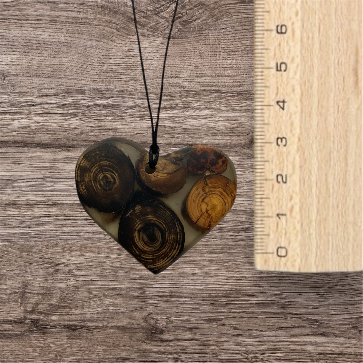 Heart Necklace / Clear Resin with Wood / rbc55