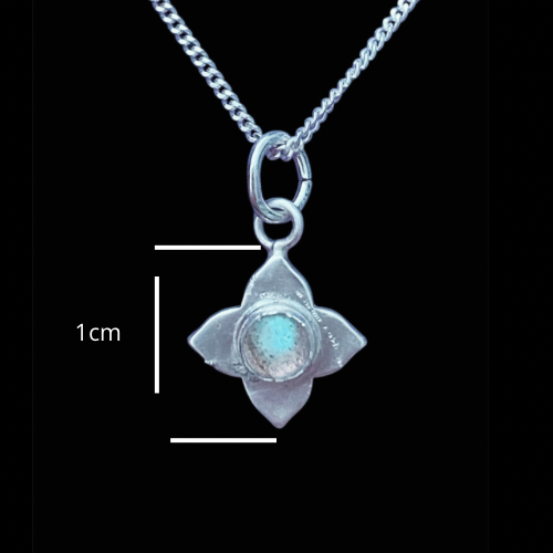 Collier pendentif, fleur 11 mm en argent sterling