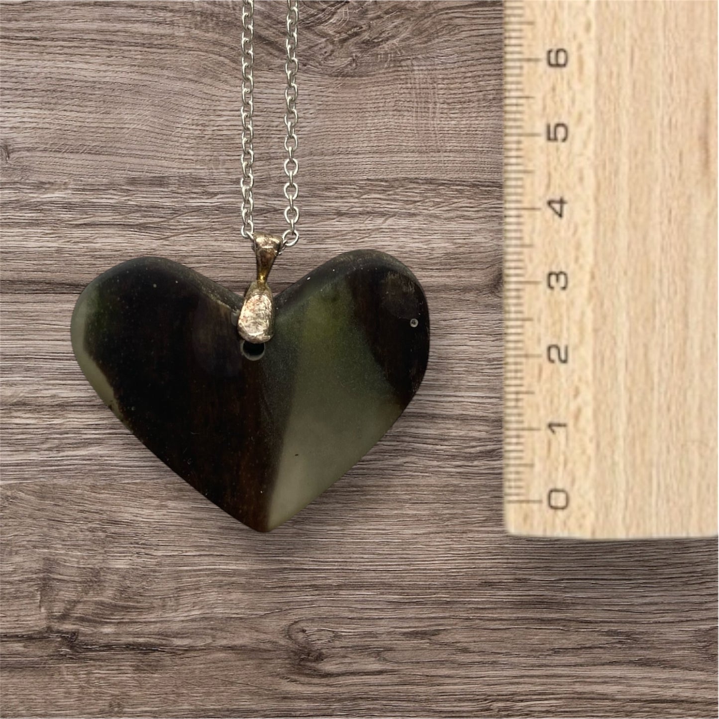 Heart Necklace / Green Resin with Wood / rbc76