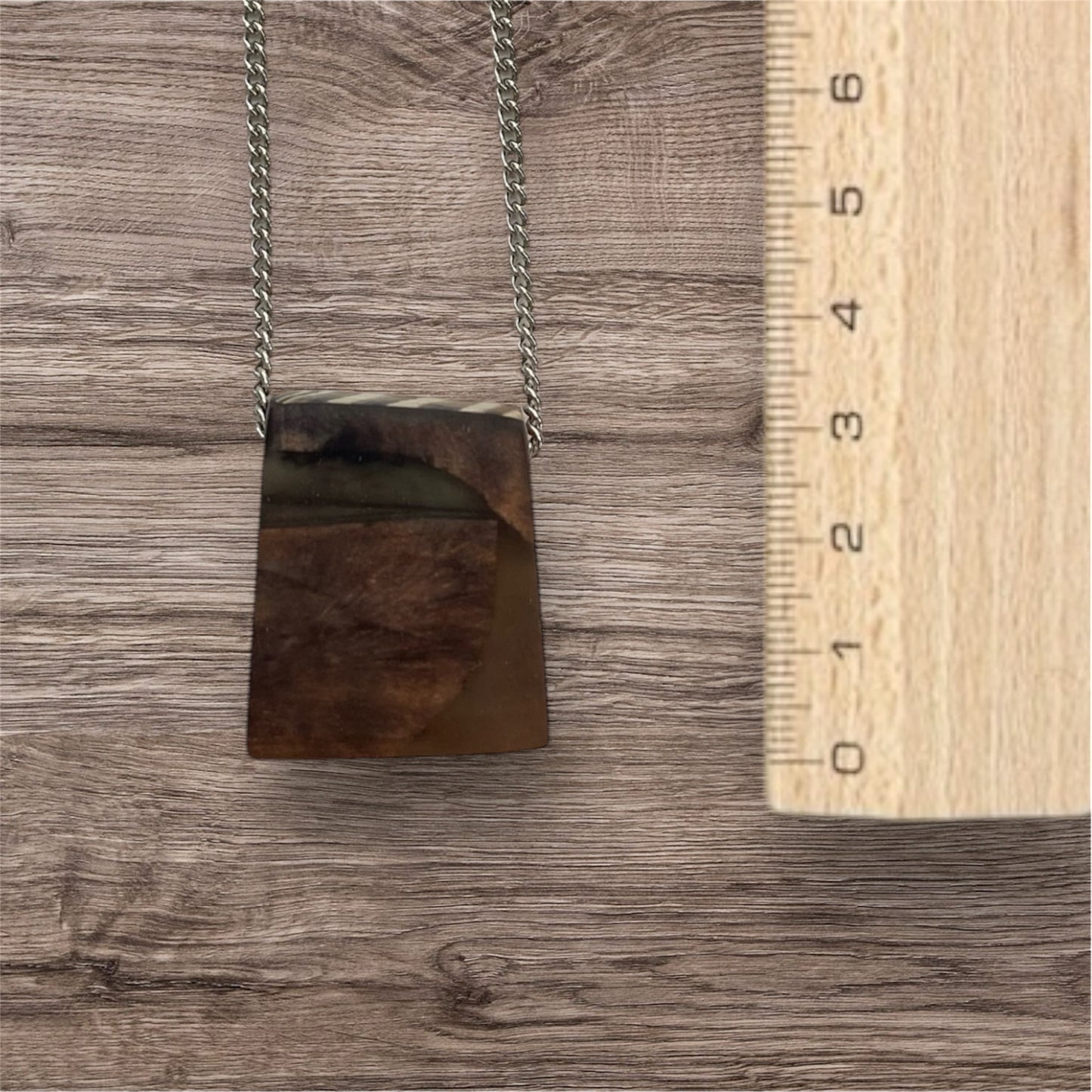 Rectangular necklace / black resin with wood / rbc60