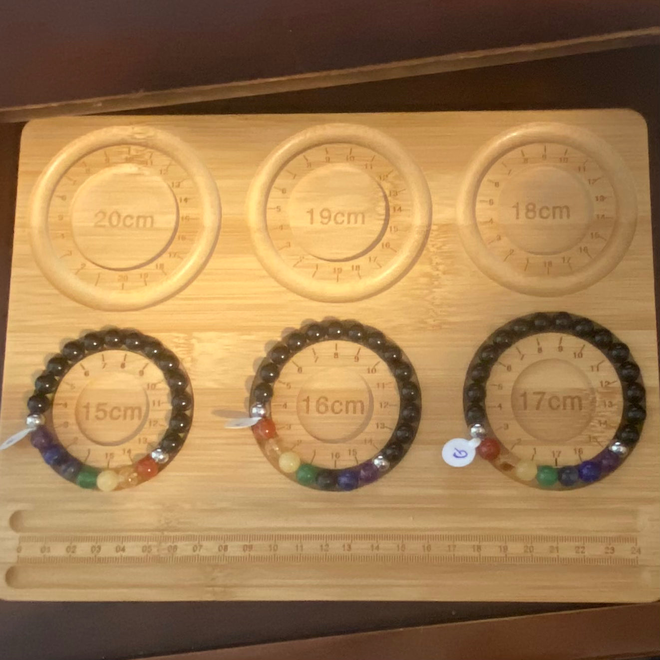 Bracelet chakras en pierres et de tourmaline noire