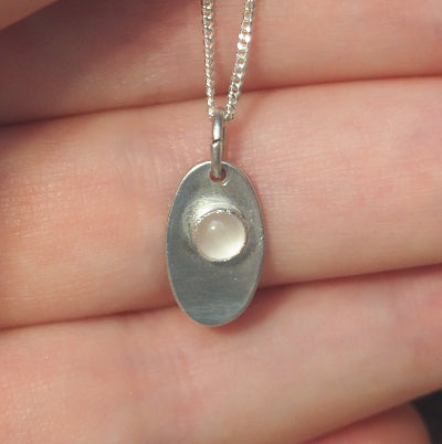 collier pour femme en argent | ovale en quartz rose