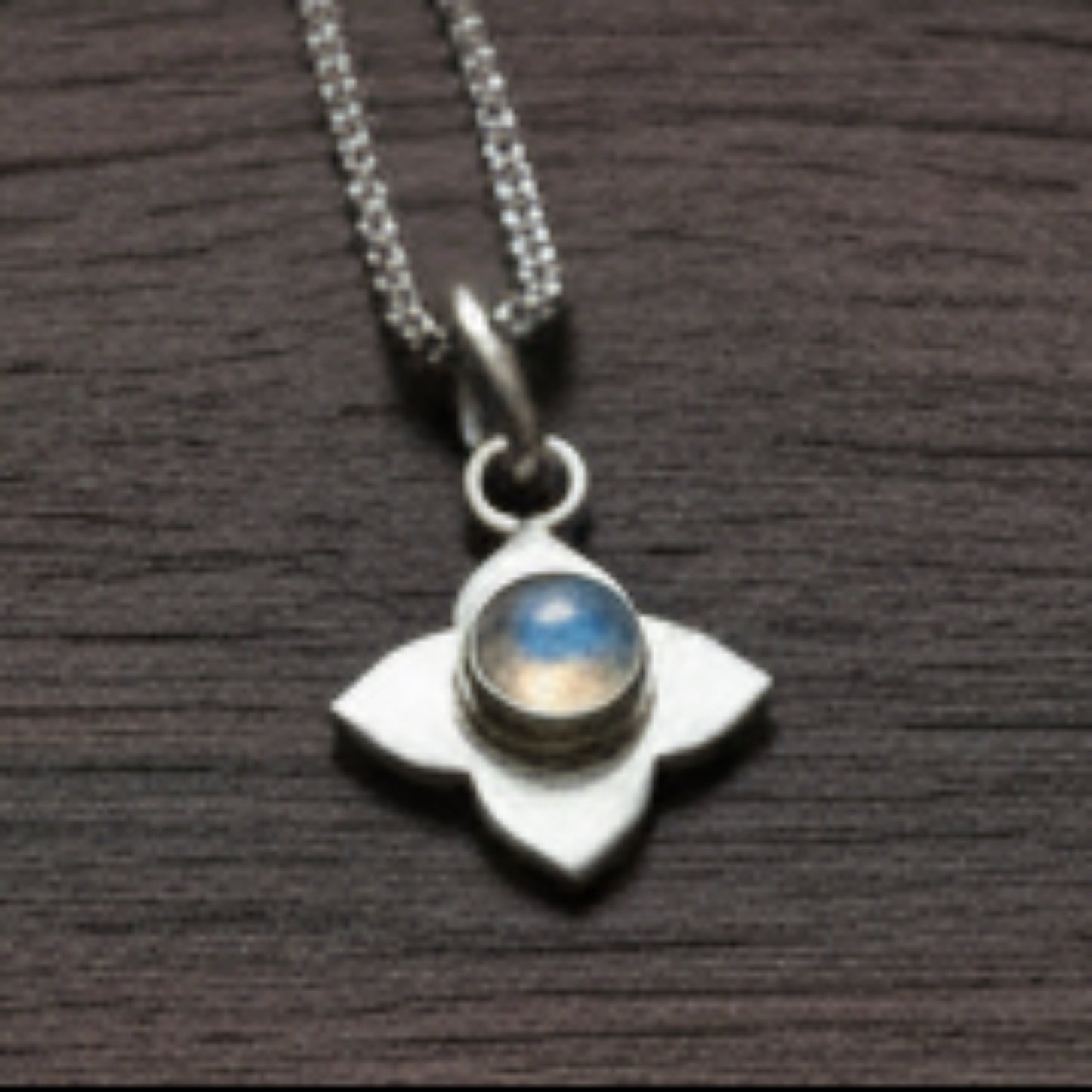 collier pour femme en argent | fleur en citrine