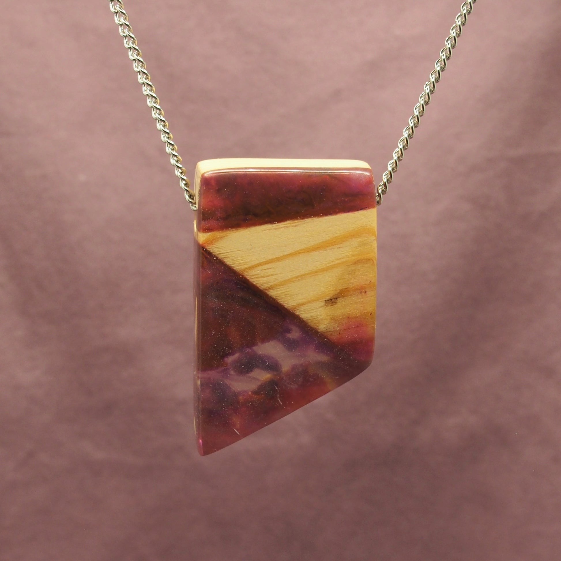  Collier rectangulaire résine mauve rose avec bois | Créations Jeanne