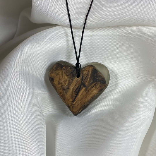 Collier cœur résine transparente avec bois | Créations Jeanne