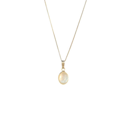 Collier Quartz blanc, coquillage & lotus gravé en Argent Sterling