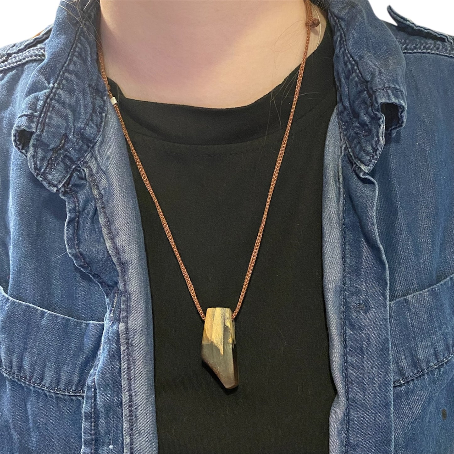 Collier rectangulaire / résine avec bois (RBC61)