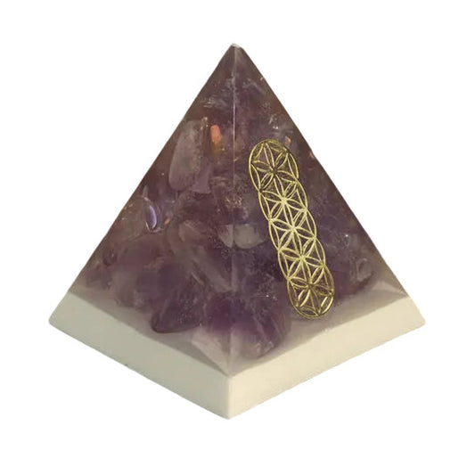 pyramide en resine | Pierre améthyste avec géométrie sacré