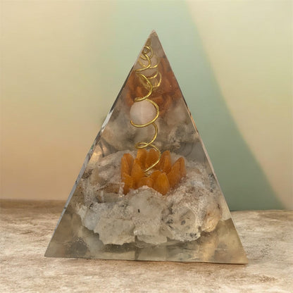 pyramide en resine epoxy | Énergie d’Amour et d’Harmonie