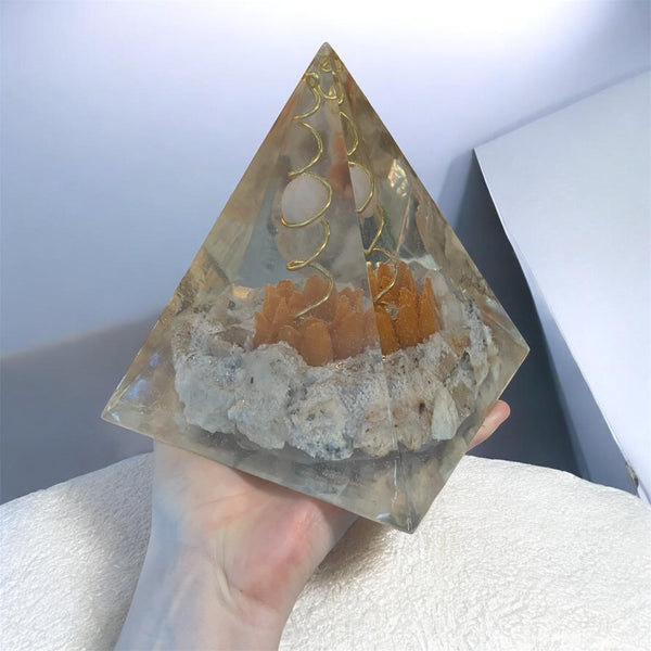 pyramide en resine epoxy | Énergie d’Amour et d’Harmonie