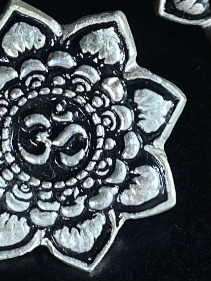 Boucles d'oreilles en Mandala Om et en Argent Sterling | Creationsjeanne