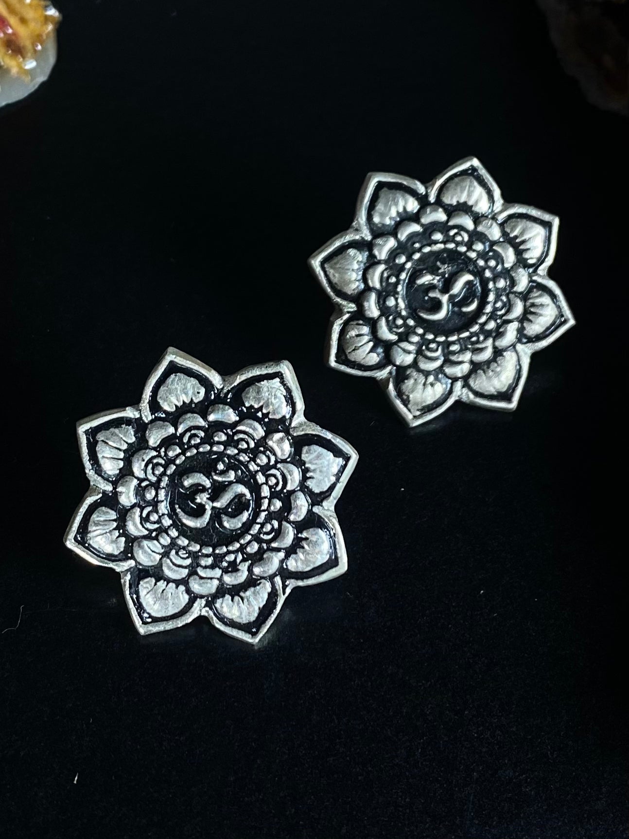 Boucles d'oreilles en Mandala Om et en Argent Sterling | Creationsjeanne