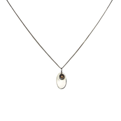 Collier pendenti pour femme en argent avec pendentif ovale en quartz fumé.