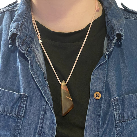 pendentif bois et resine cadeau design artisanal