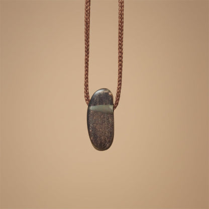 pendentif bois et resine coeur femme