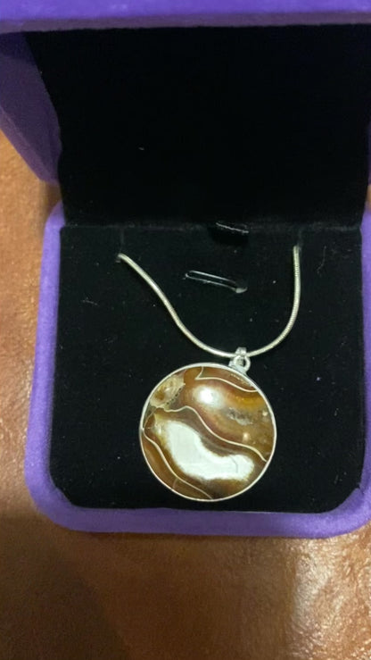 Collier Ammonite Fossile & Loup Gravé en Argent Sterling | Creationsjeanne